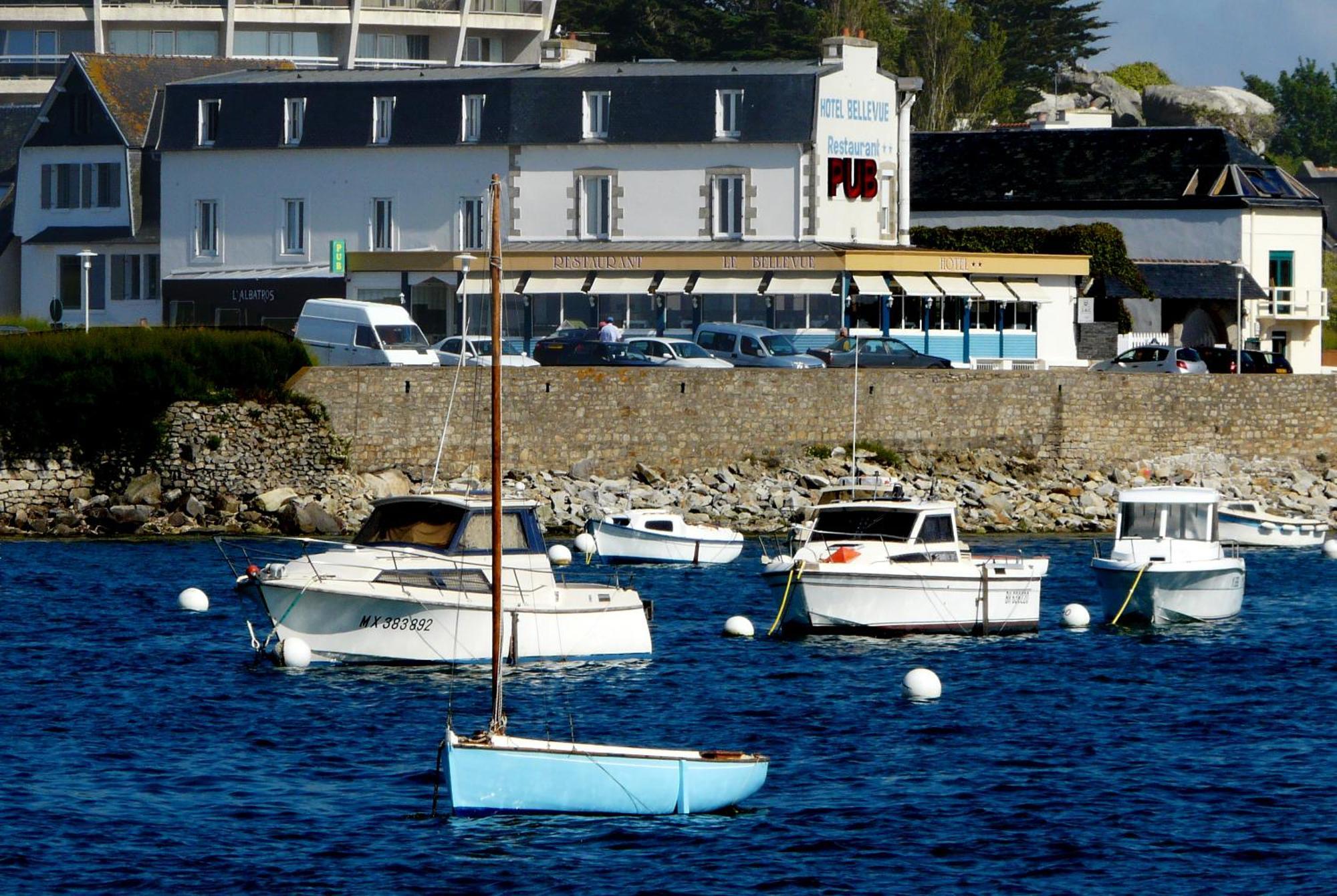 Logis Hotel Bellevue Roscoff Exterior foto